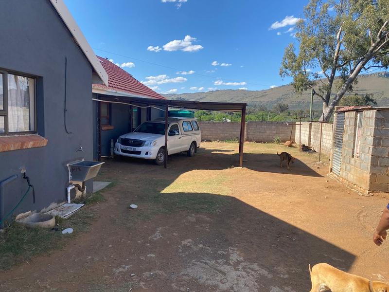 To Let 4 Bedroom Property for Rent in Komani Park Eastern Cape